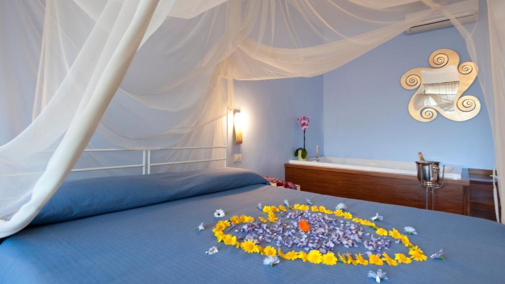 Albergo 'La Vigna' Procida Quarto foto